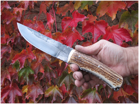 couteau de chasse réalisé par un stagiaire